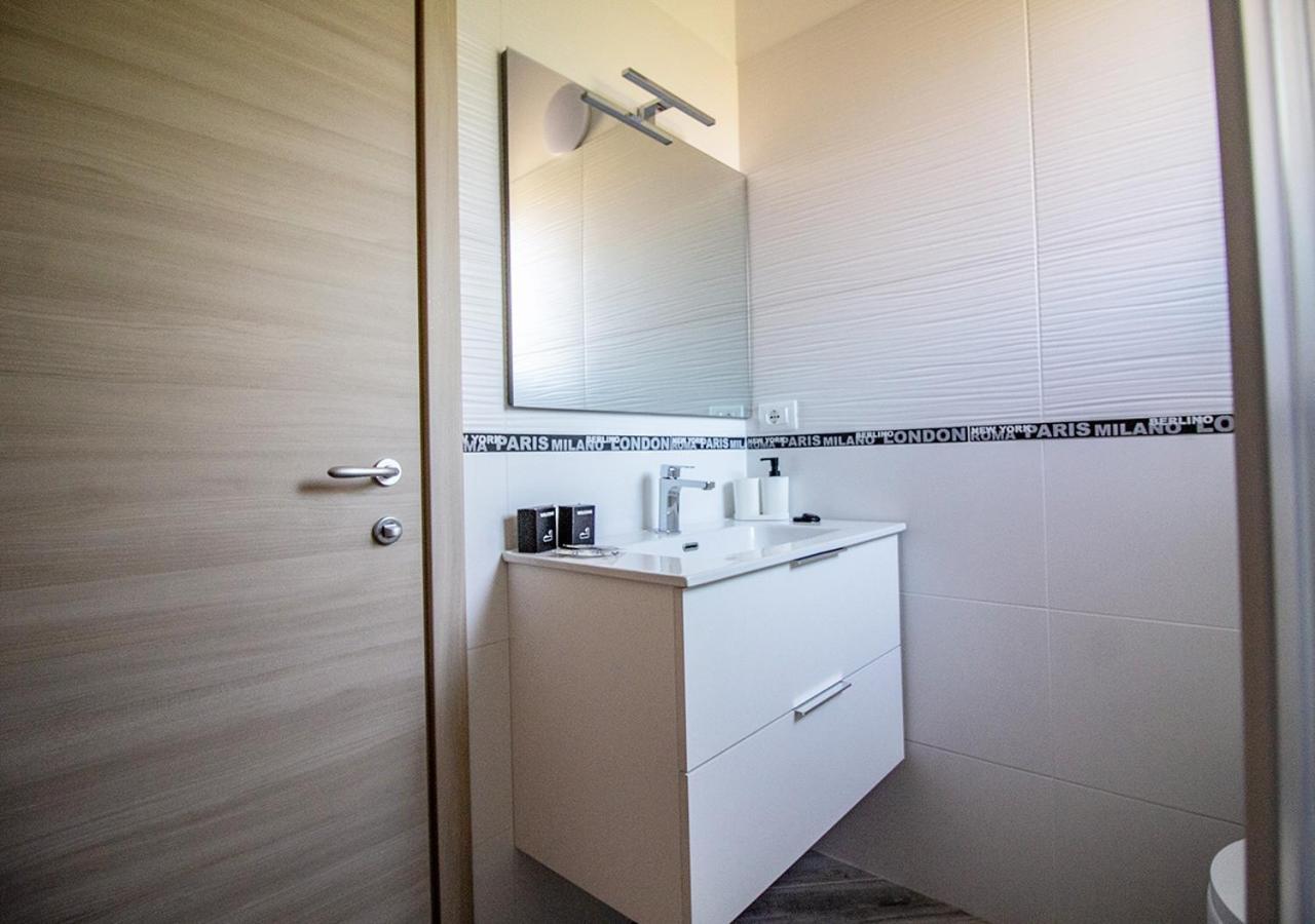 Athena Rooms - Parcheggio Privato Bolonia Exterior foto